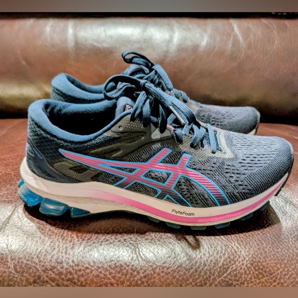❤️4/$60 ASICS Women's Navy Running Shoes❤️4 for $60 ❤️